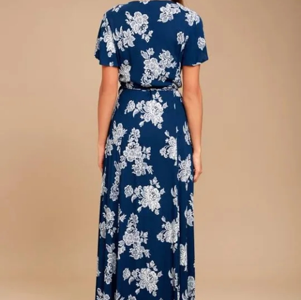 Lulus Navy Blue Floral Print Wrap Maxi Dress Womens NWT - Picture 4 of 8